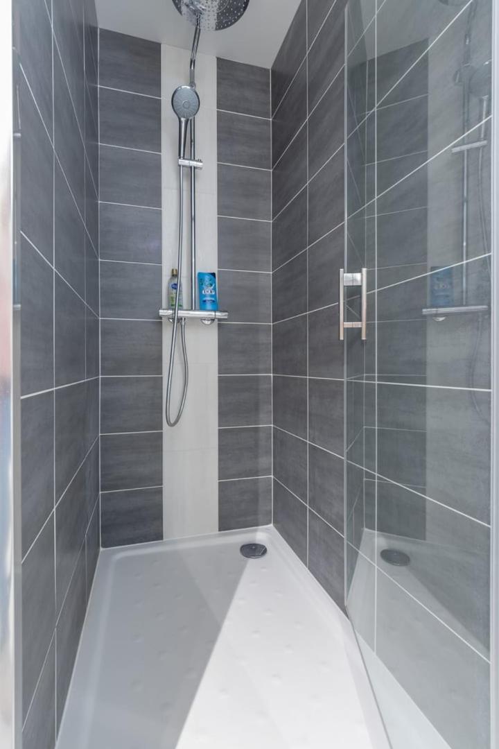 Apartment Vieux Spacieux Et Equipe Lille